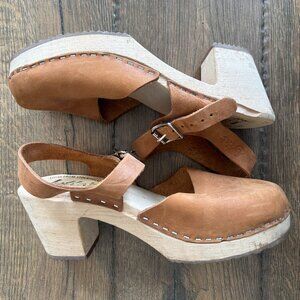Lotta from Stockholm Highwood Nubuck Leather Clogs